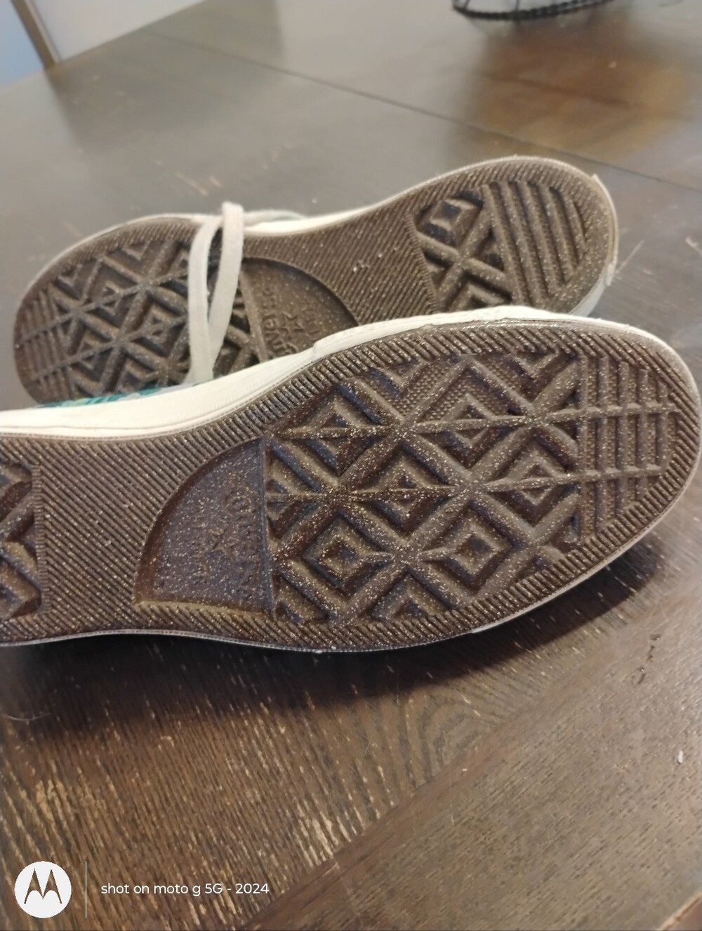 Converse‎ - Picture 2 of 2